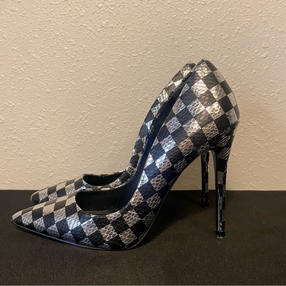 Steve Madden Daisie Checkered Heel 5.5 - Picture 2 of 5